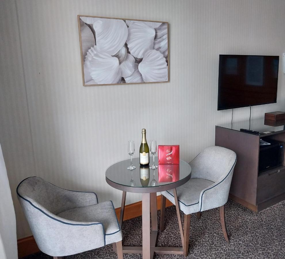 Luxury Privately Owned Ocean View Studio Apartments At O4Ks Gold Tower Gold Coast Eksteriør bilde